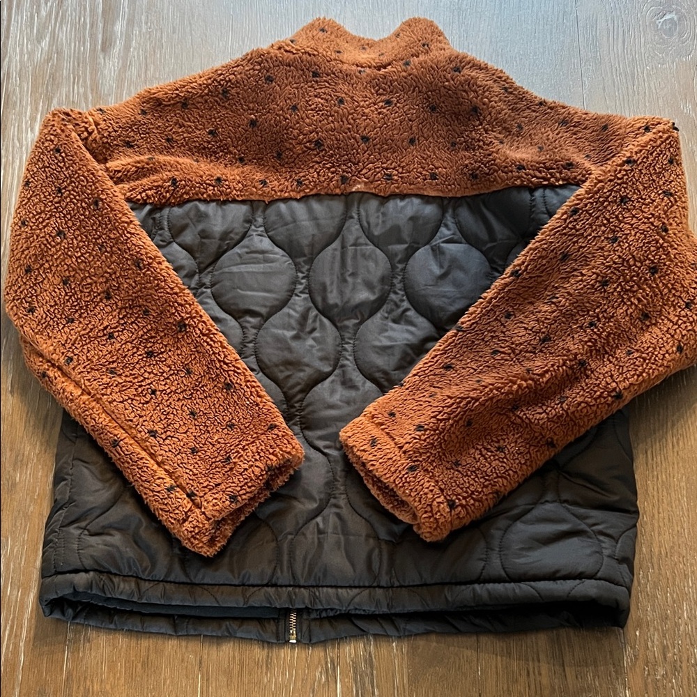 Thread & Supply Quilted Jacket with Sherpa Fleece - Picture 3 of 3